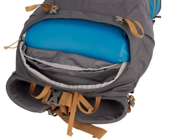 Zippered bottom compartment.